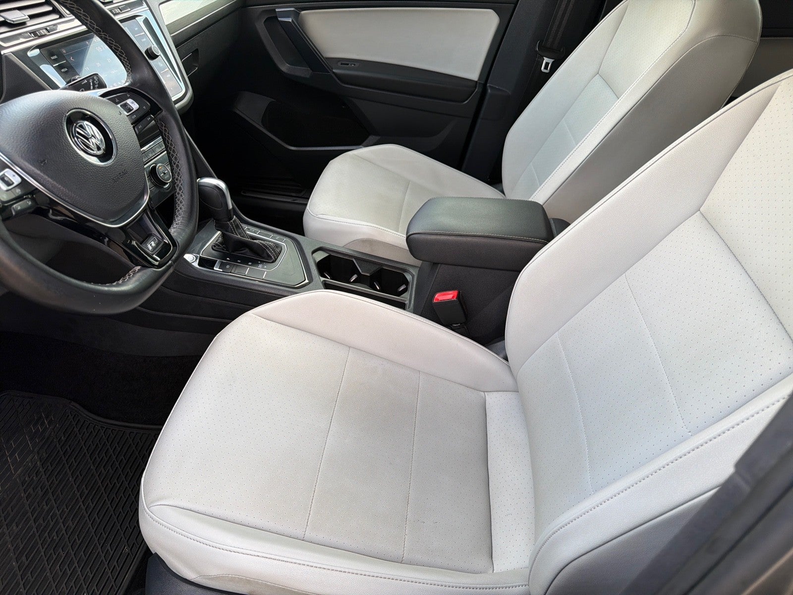 2021 Volkswagen Tiguan SE R-Line Black
