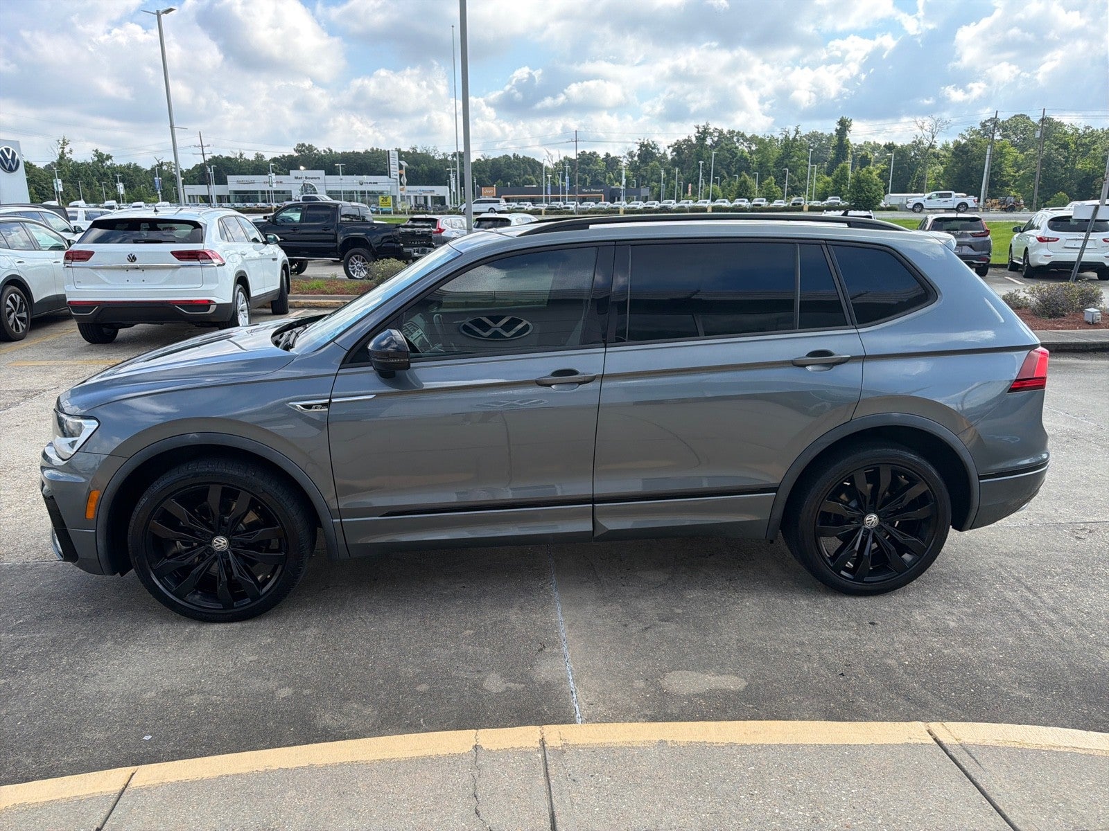 2021 Volkswagen Tiguan SE R-Line Black
