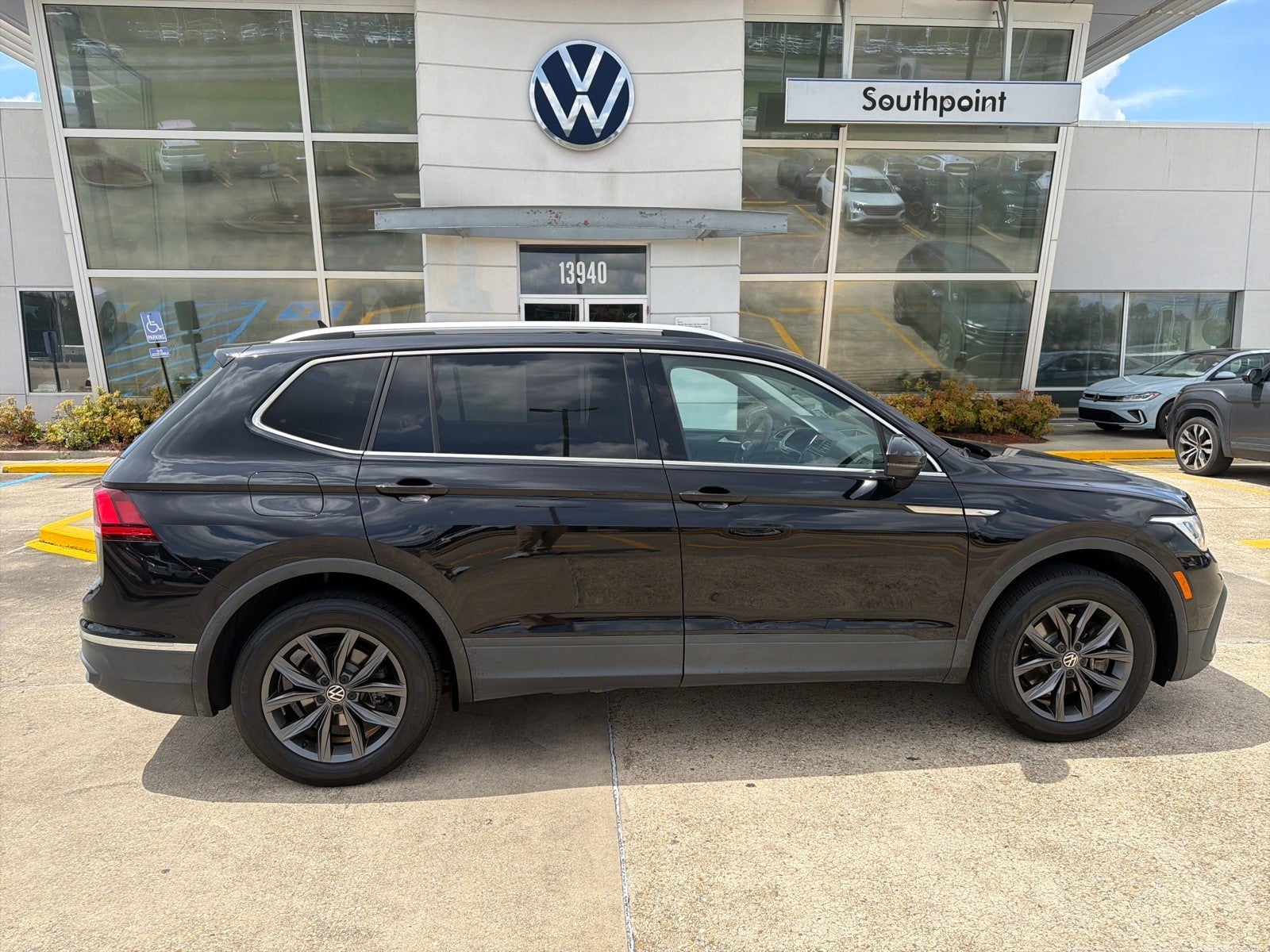 2024 Volkswagen Tiguan SE