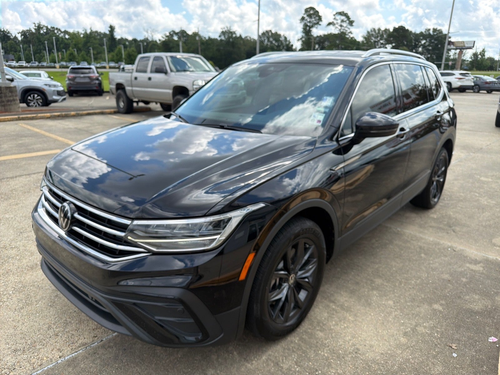 2024 Volkswagen Tiguan SE