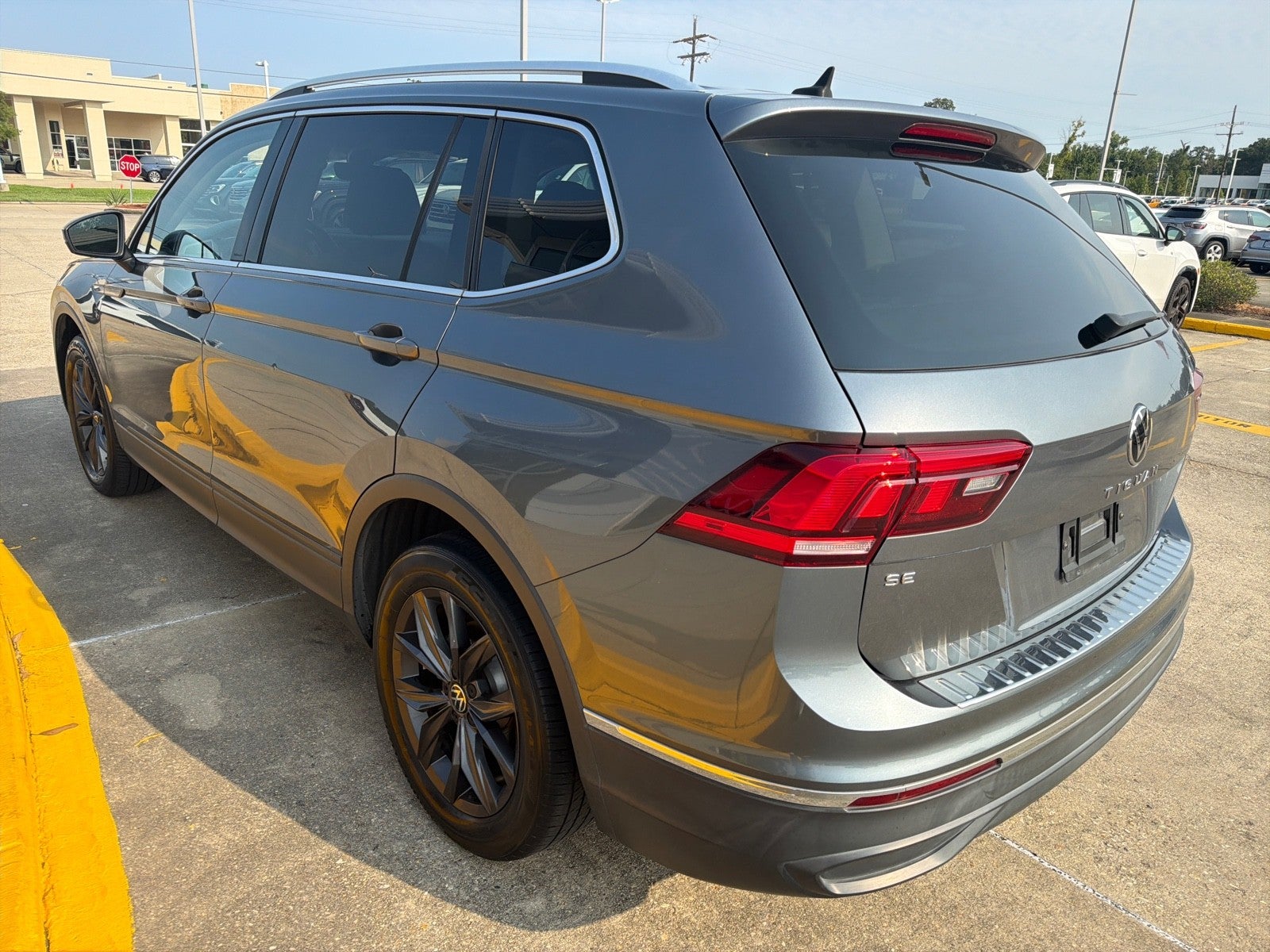2022 Volkswagen Tiguan SE