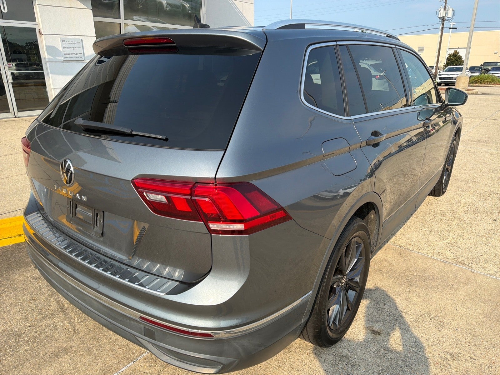 2022 Volkswagen Tiguan SE