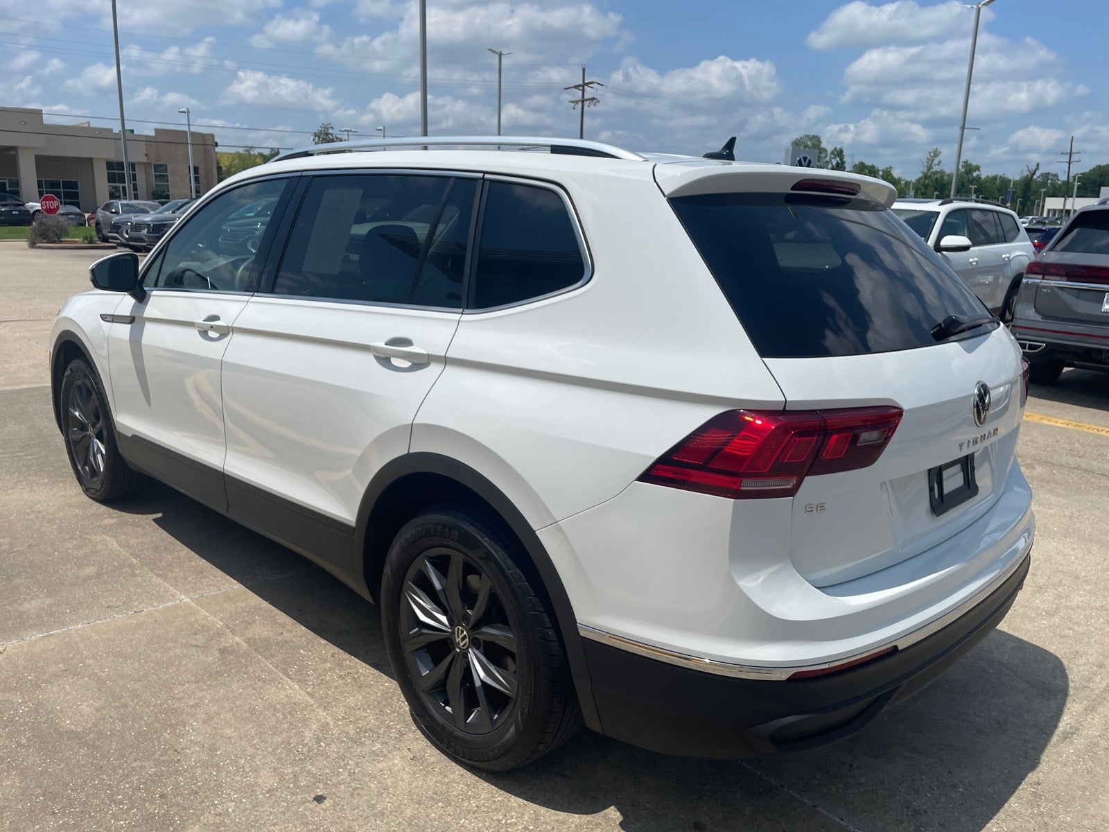 2022 Volkswagen Tiguan SE