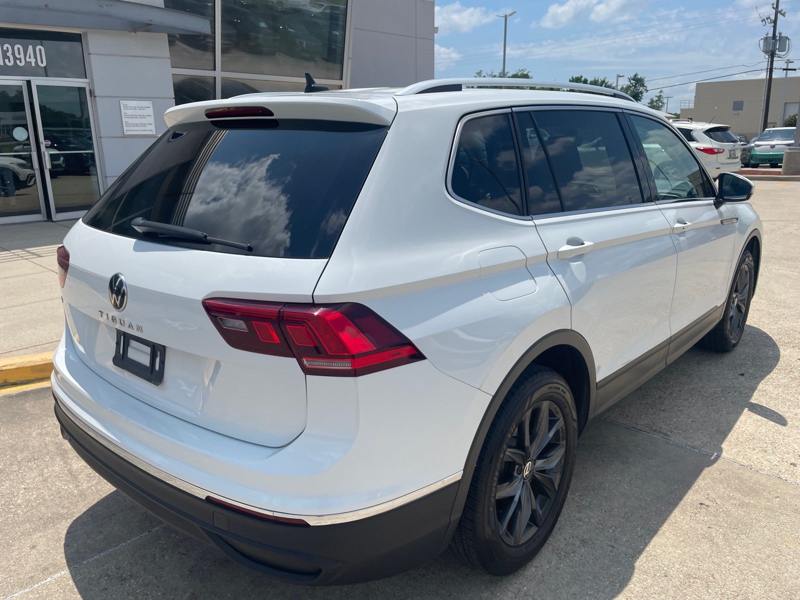 2022 Volkswagen Tiguan SE