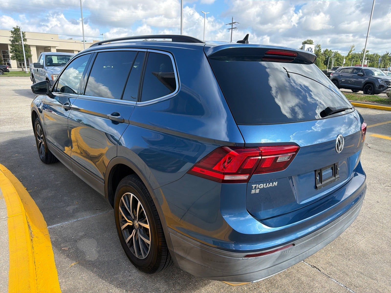 2019 Volkswagen Tiguan SE