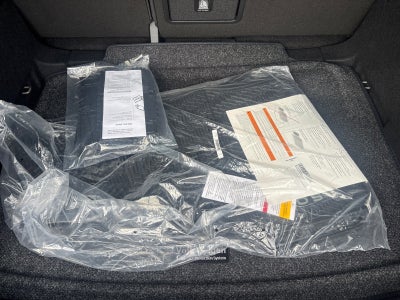 2026 Volkswagen Taos SE Black