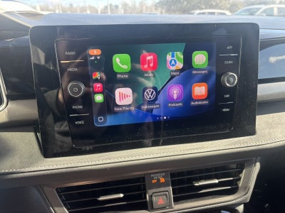 2026 Volkswagen Taos SE Black