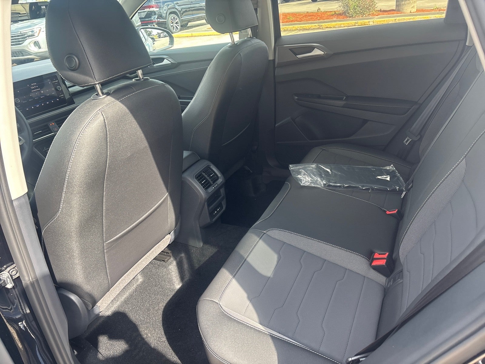 2026 Volkswagen Taos SE Black