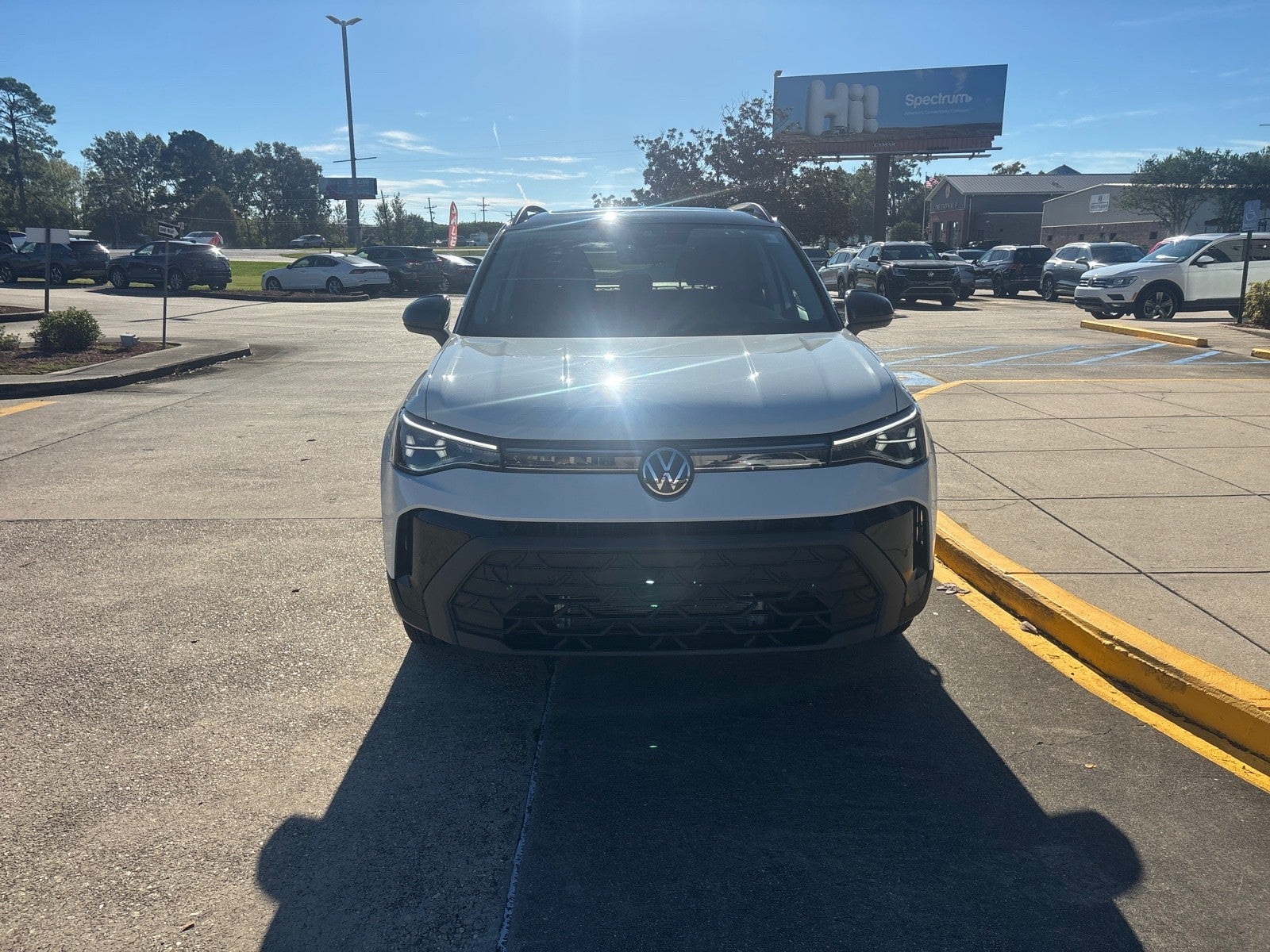 2027 Volkswagen Taos SE Black