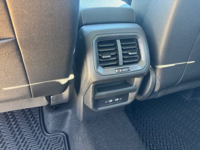 2027 Volkswagen Taos SE Black