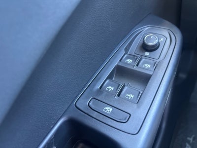 2027 Volkswagen Taos SE Black