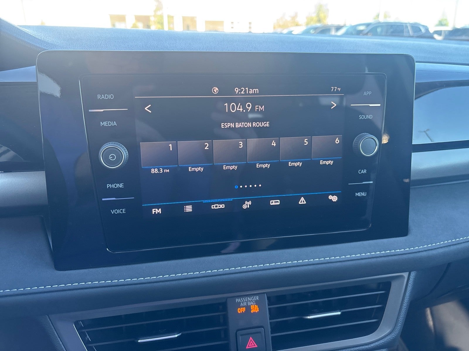 2027 Volkswagen Taos SE Black