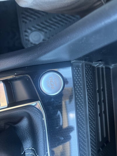 2027 Volkswagen Taos SE Black