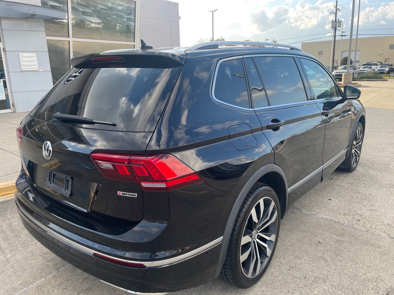 2021 Volkswagen Tiguan SEL Premium R-Line