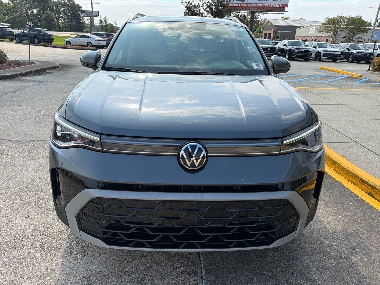 2025 Volkswagen Taos SEL