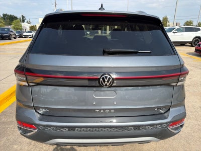 2025 Volkswagen Taos SEL