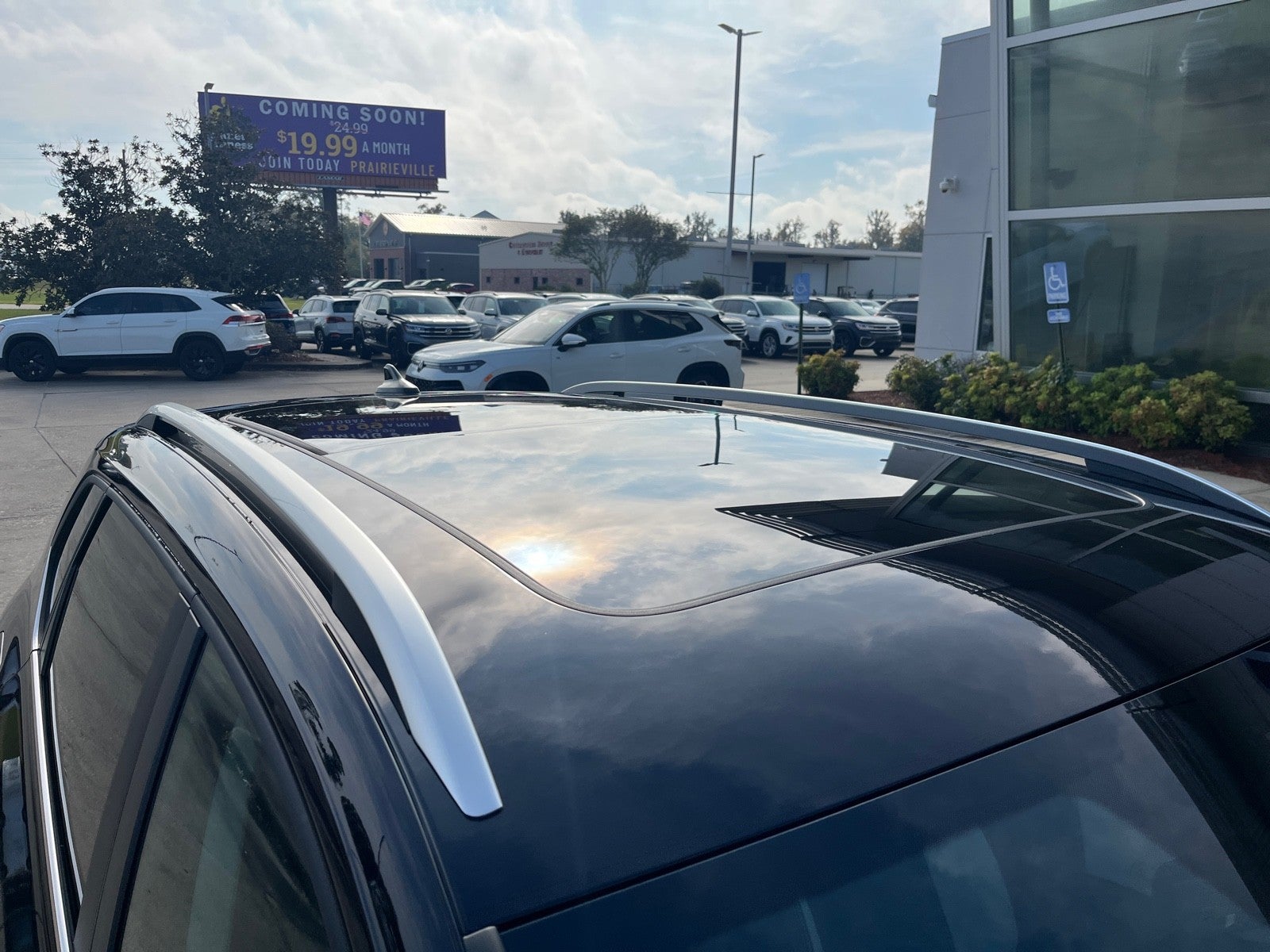 2026 Volkswagen Taos SEL