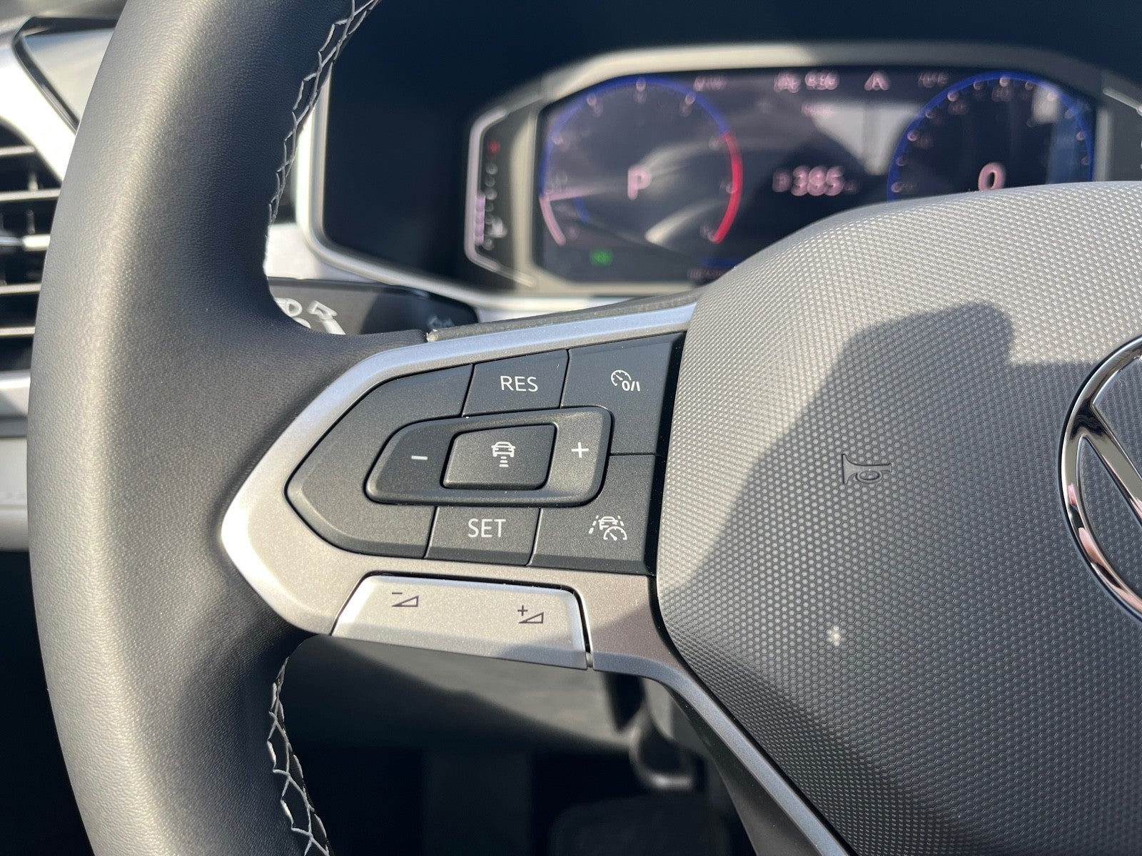 2026 Volkswagen Taos SEL