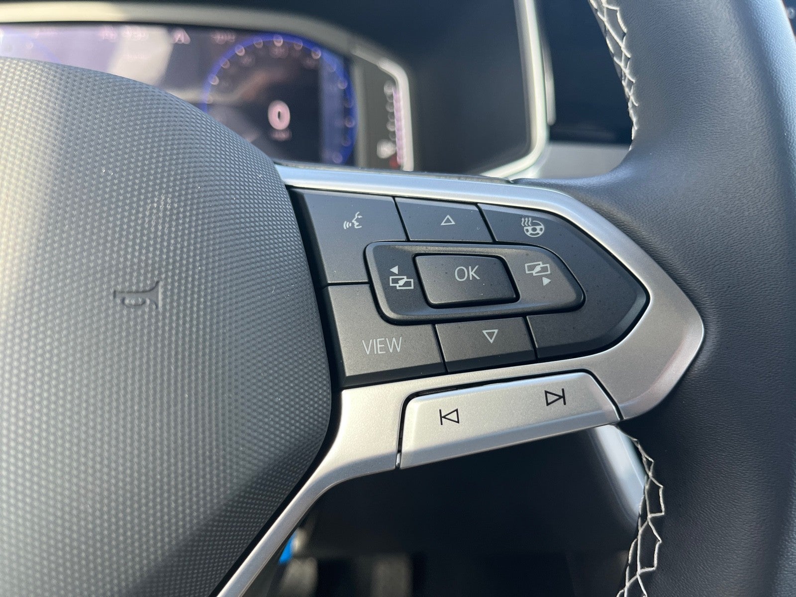 2026 Volkswagen Taos SEL