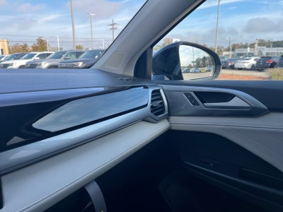 2026 Volkswagen Taos SEL