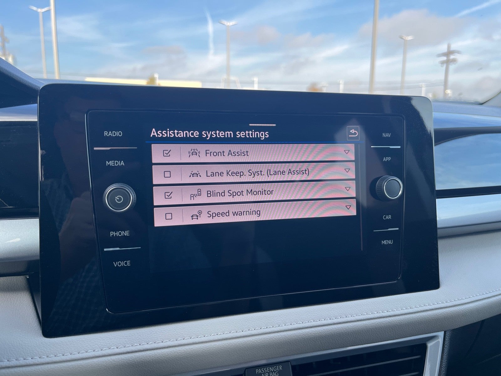 2026 Volkswagen Taos SEL