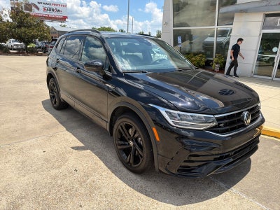 2024 Volkswagen Tiguan SE R-Line Black