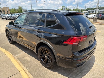 2024 Volkswagen Tiguan SE R-Line Black