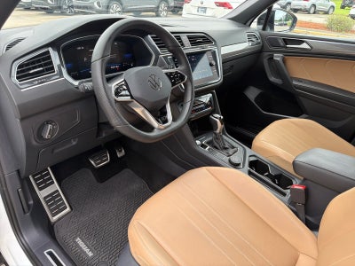 2024 Volkswagen Tiguan SE R-Line Black