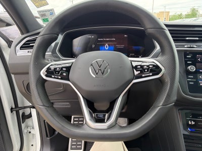 2024 Volkswagen Tiguan SE R-Line Black