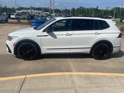 2022 Volkswagen Tiguan SE R-Line Black