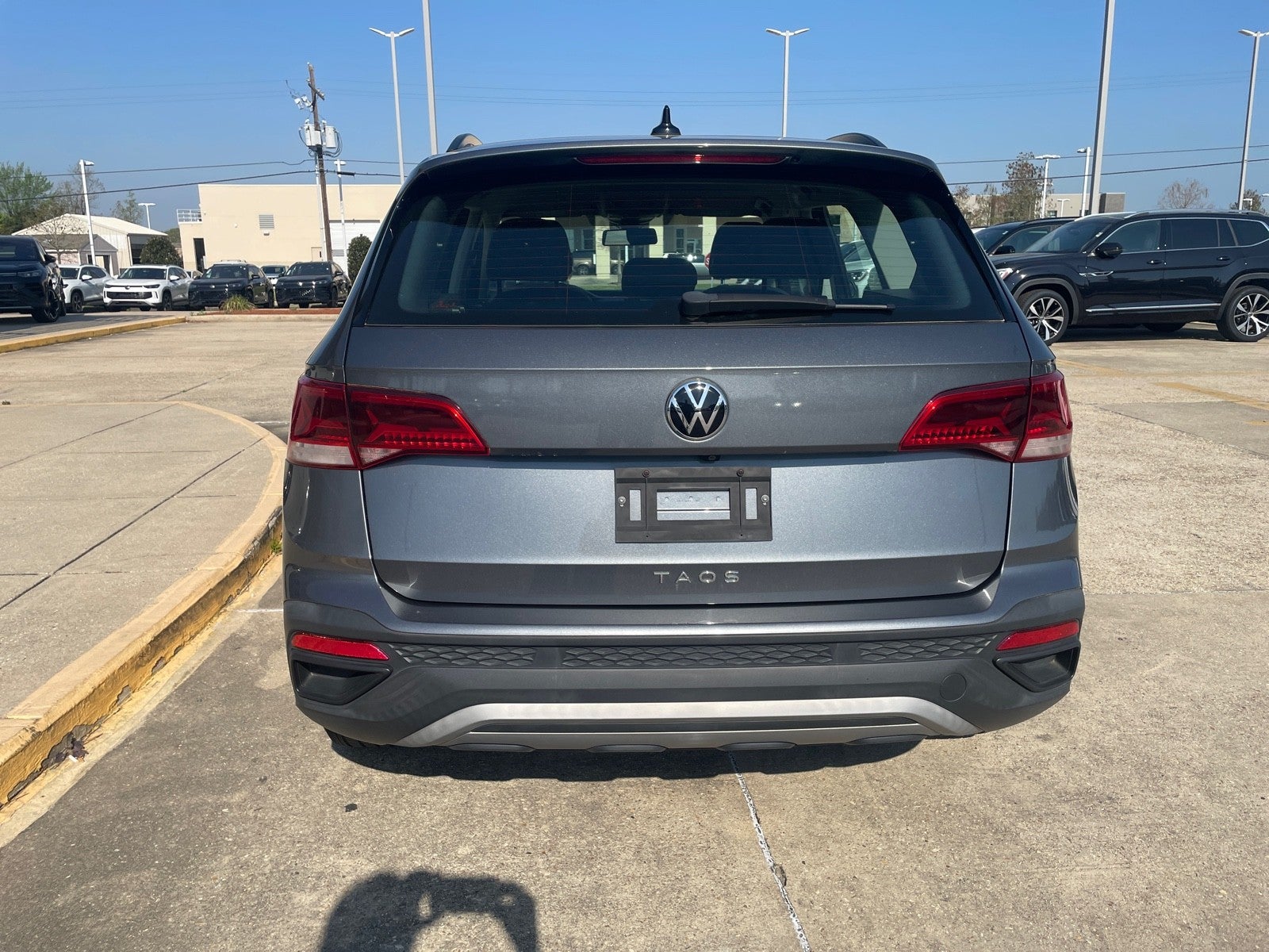 2022 Volkswagen Taos S