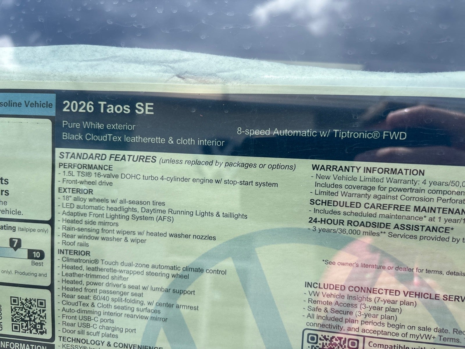 2026 Volkswagen Taos SE