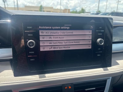 2026 Volkswagen Taos SE