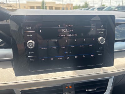 2026 Volkswagen Taos SE