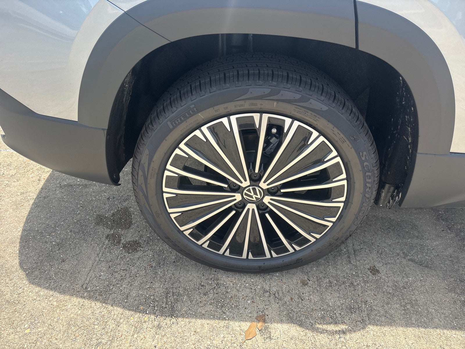 2026 Volkswagen Taos SE