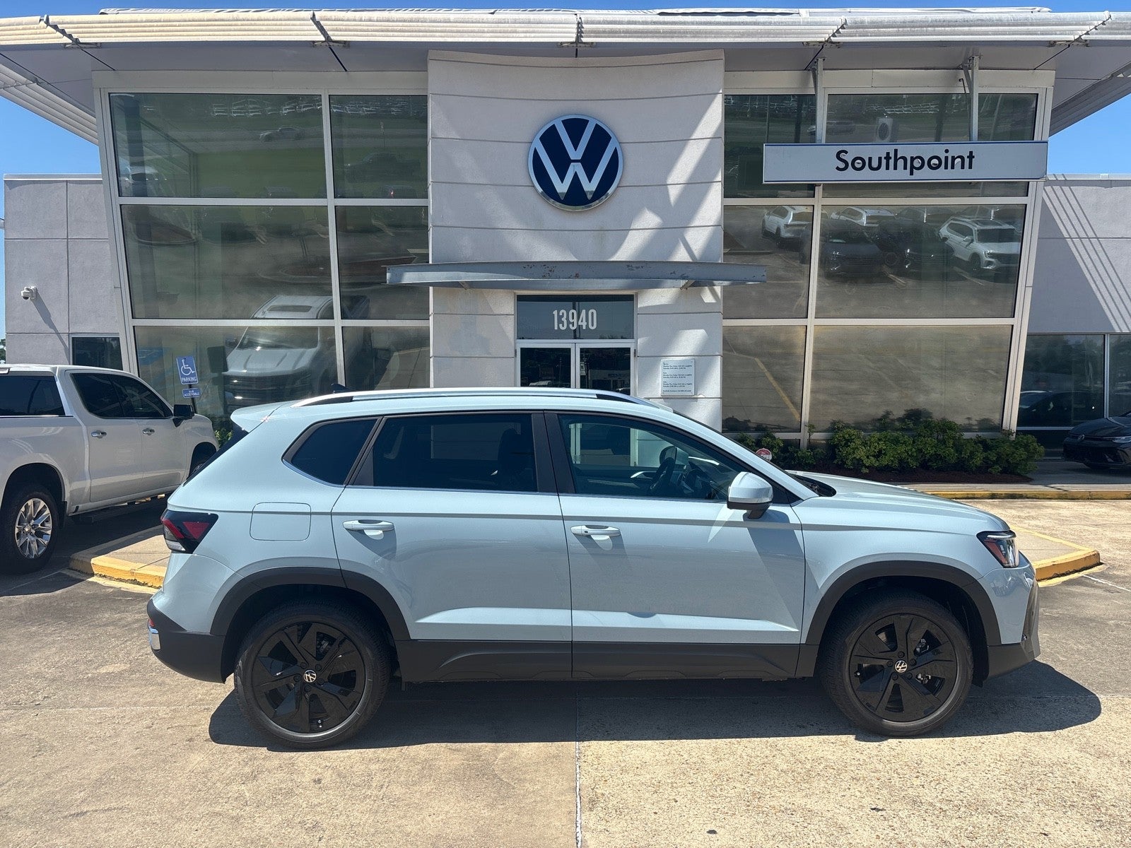 2026 Volkswagen Taos SE