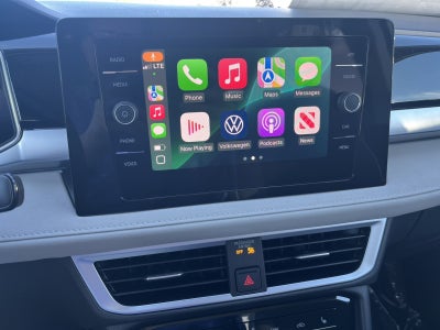 2025 Volkswagen Taos SE