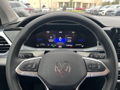 2025 Volkswagen Taos SE