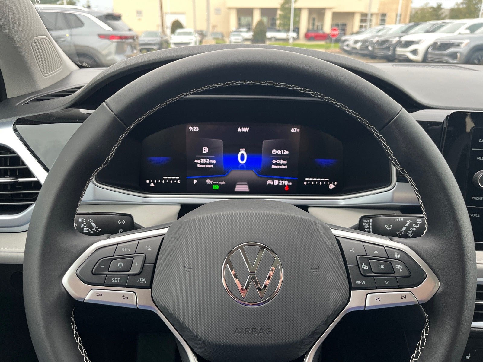 2025 Volkswagen Taos SE