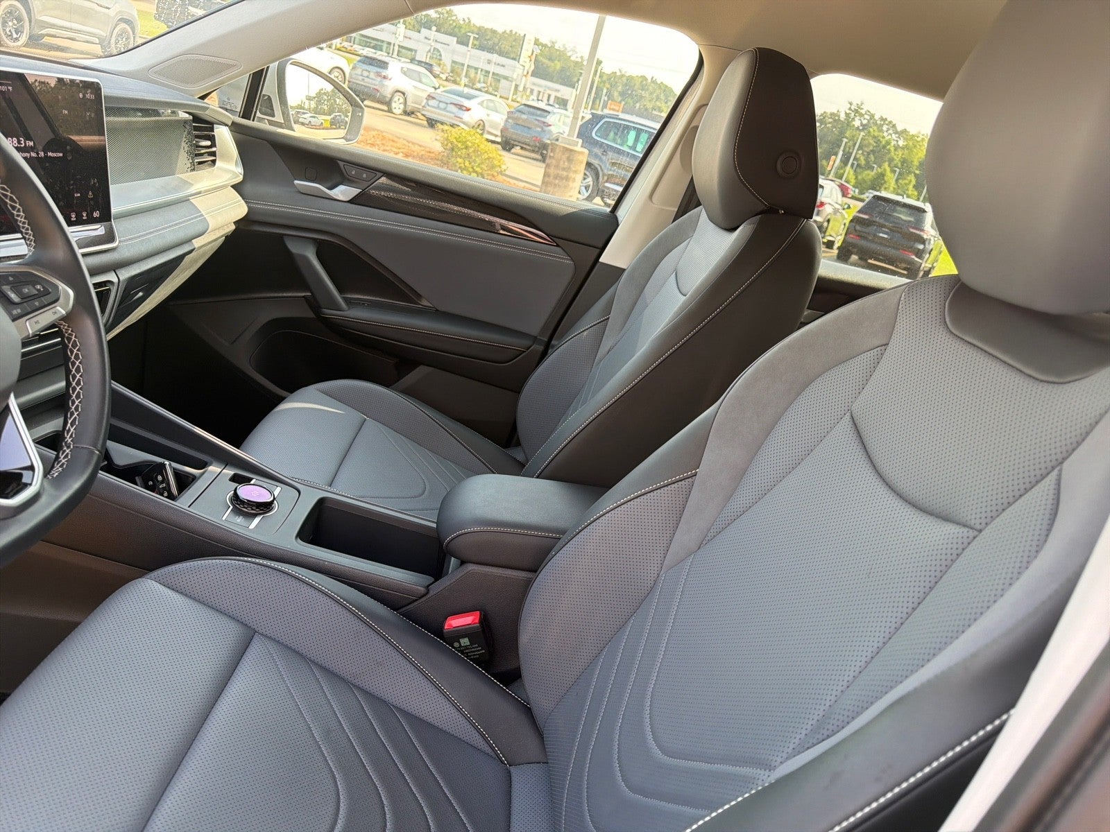 2025 Volkswagen Tiguan SE
