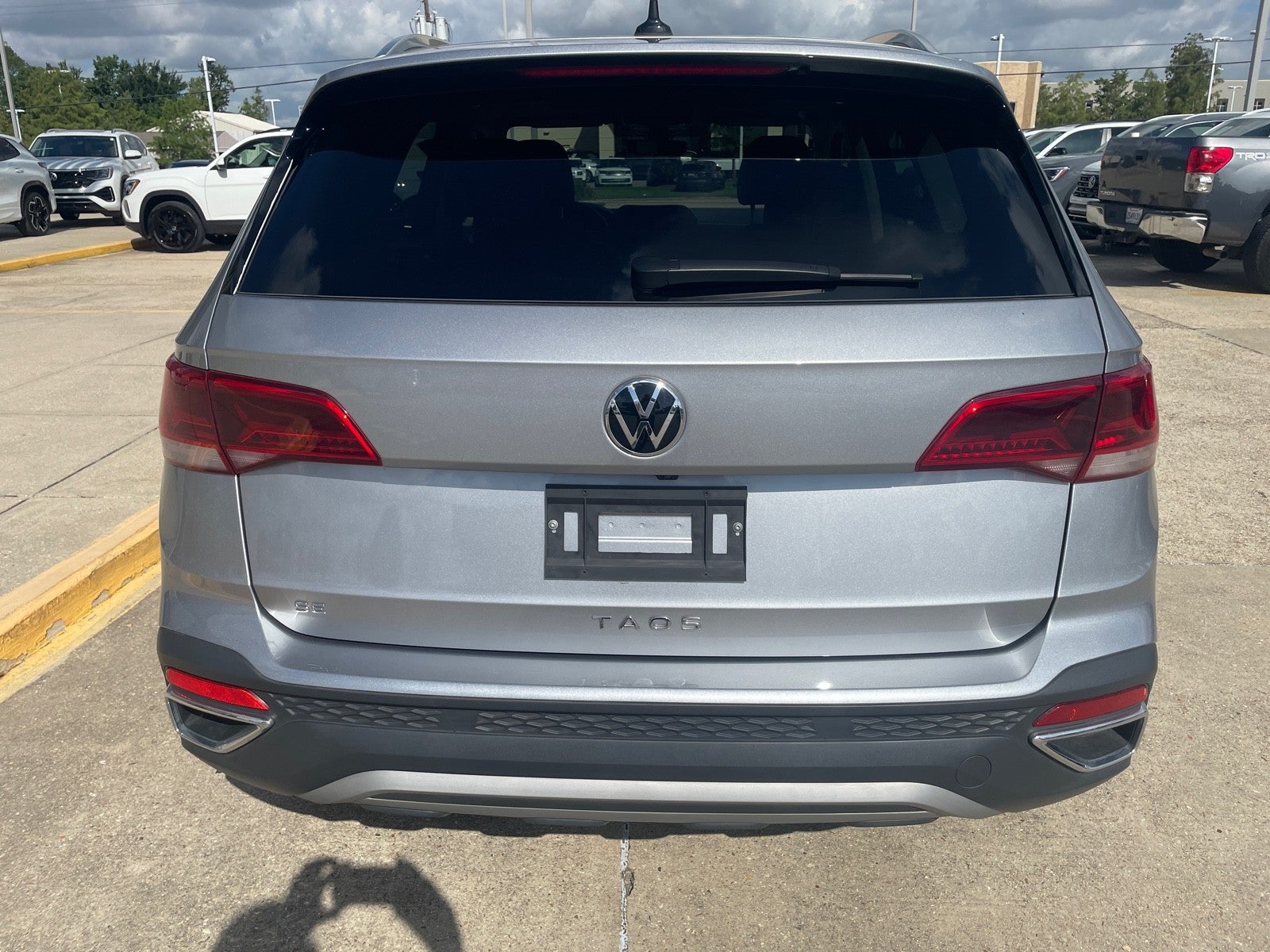 2024 Volkswagen Taos SE