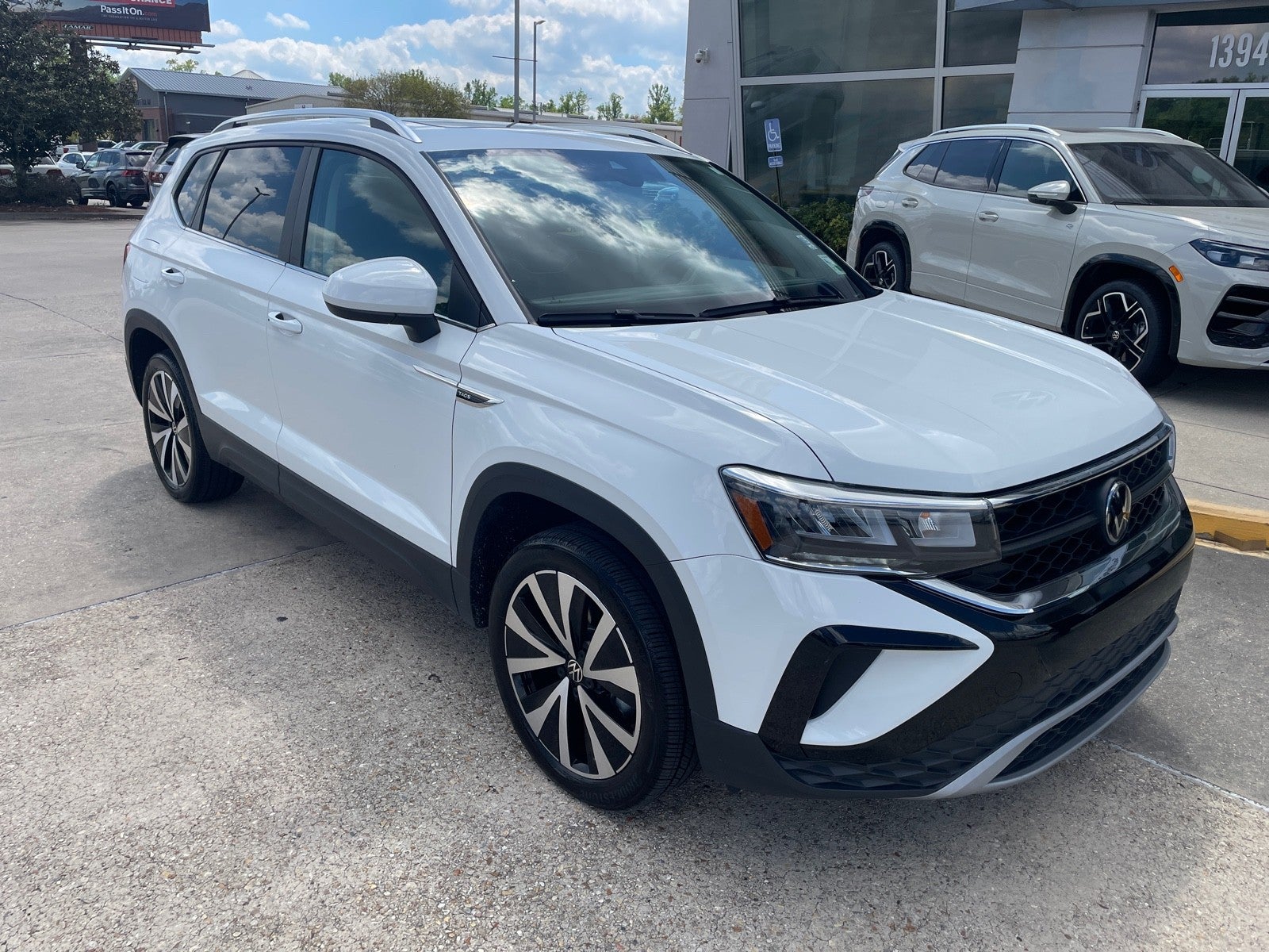 2023 Volkswagen Taos SE