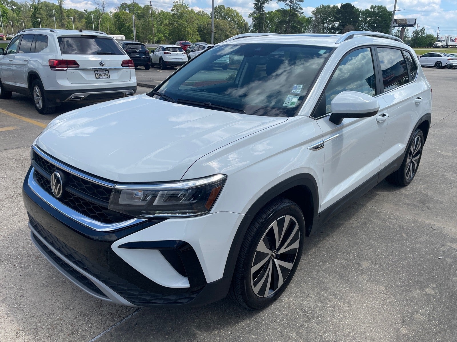 2023 Volkswagen Taos SE