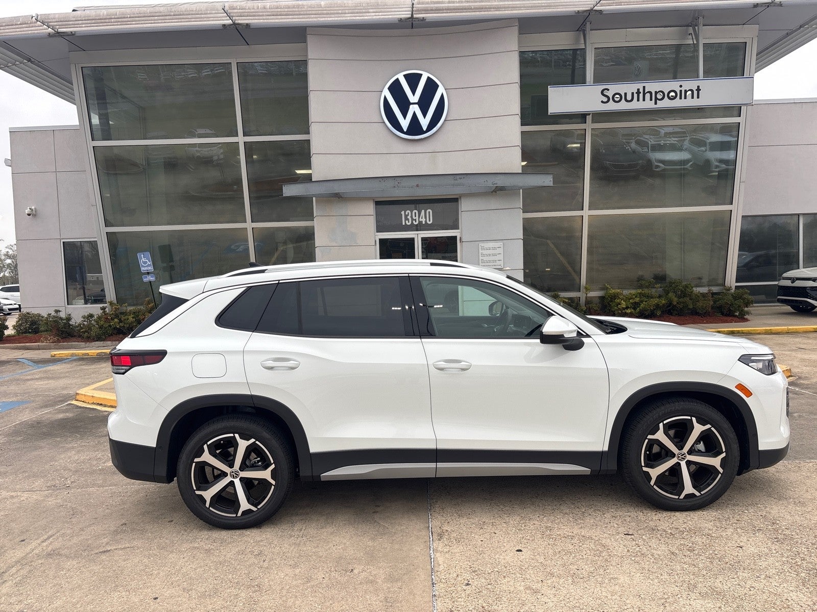 2026 Volkswagen Tiguan SE