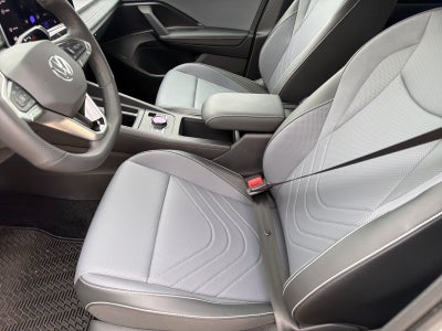 2025 Volkswagen Tiguan SE R-Line Black