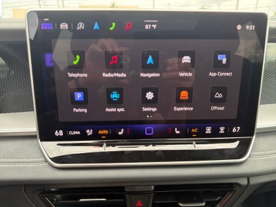 2025 Volkswagen Tiguan SE R-Line Black