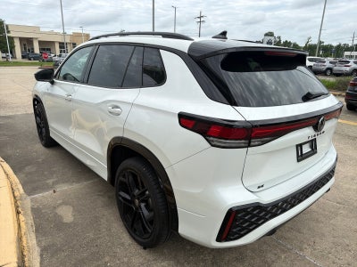 2025 Volkswagen Tiguan SE R-Line Black