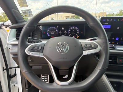 2025 Volkswagen Tiguan SE R-Line Black