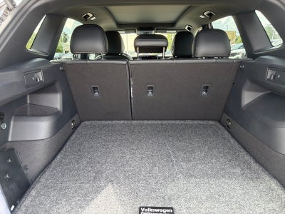 2025 Volkswagen Tiguan SE R-Line Black