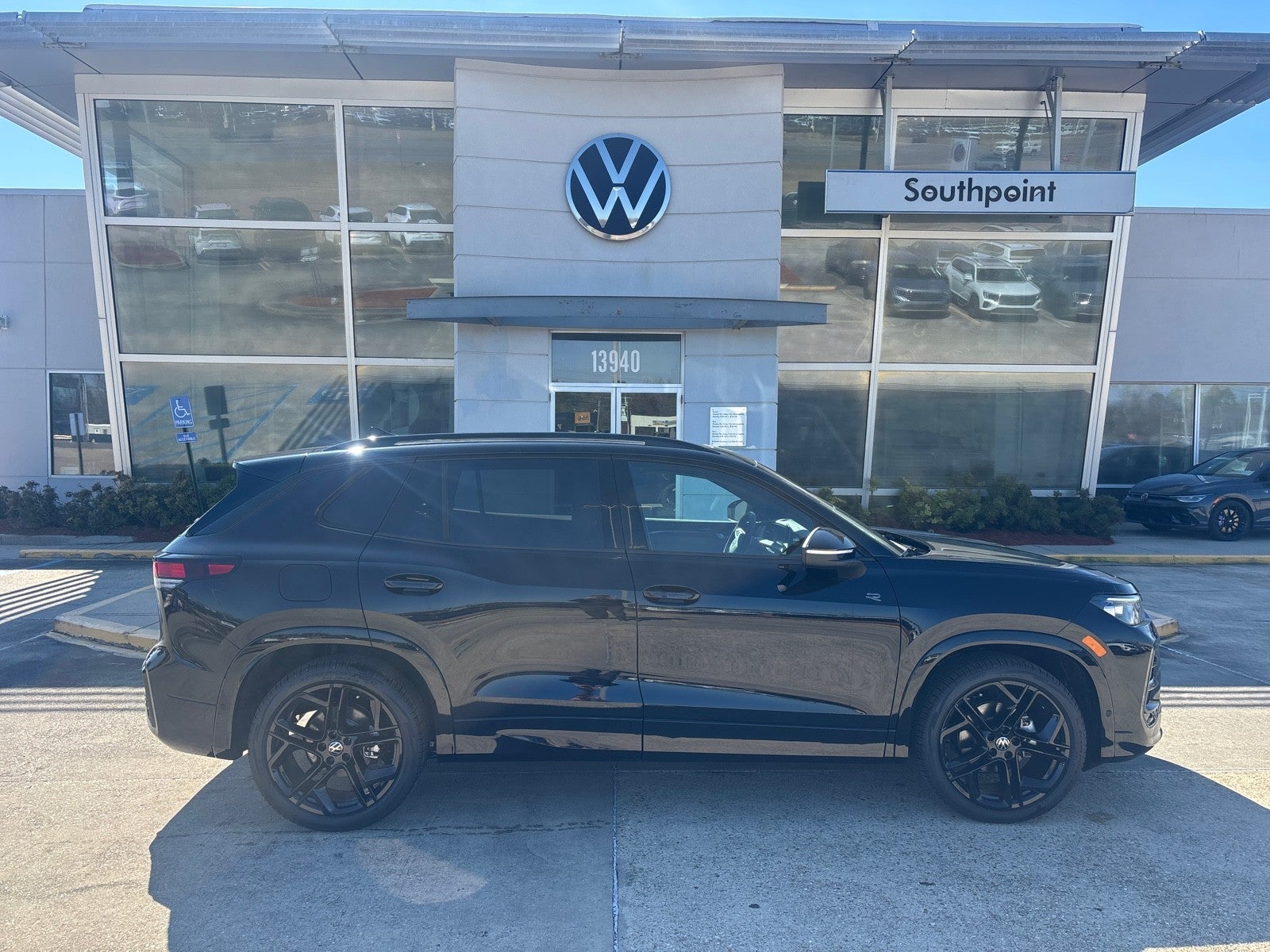 2026 Volkswagen Tiguan SE R-Line Black